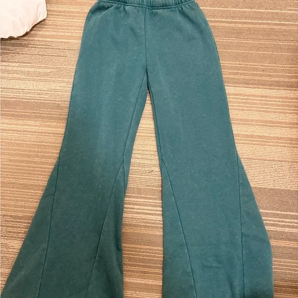 Teal Cropped Sweatshirt and Flare Sweatpants - Picture 2 of 3